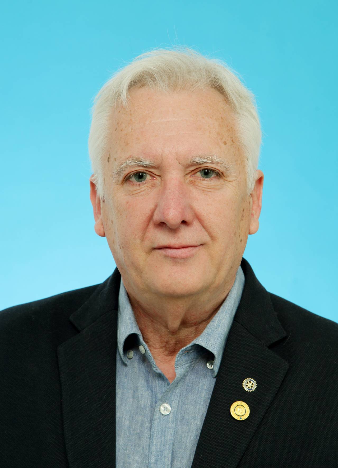 Robert Stezinar